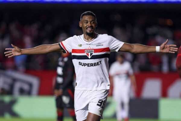 Brasileiros jogam pelas oitavas de final da Libertadores nesta terça brasileiros-jogam-pelas-oitavas-de-final-da-libertadores-nesta-terca