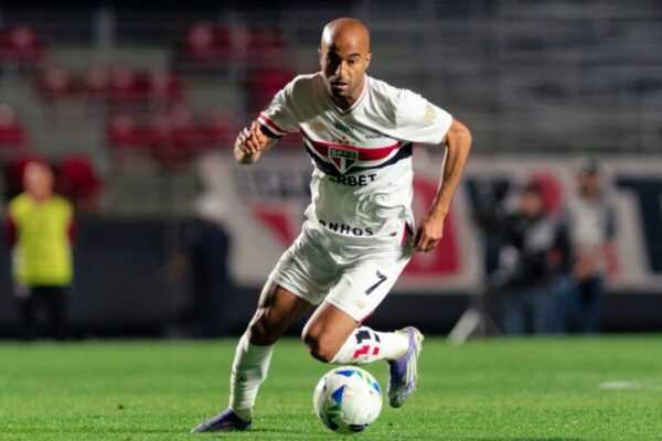 Lucas Moura soma mais dias no DM do São Paulo que no decorrer da carreira lucas-moura-soma-mais-dias-no-dm-do-sao-paulo-que-ao-longo-da-carreira
