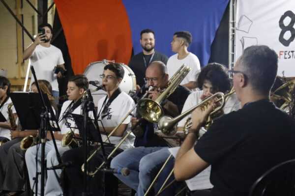 Ilha Solteira celebra 20 anos de parceria e formação musical do GURI – Polo Melodia ilha-solteira-celebra-20-anos-de-parceria-e-formacao-musical-do-guri-–-polo-melodia